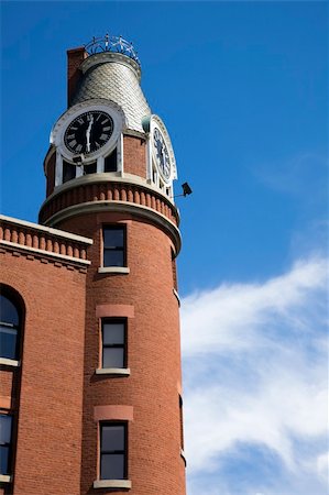 Clock Tower in Louisville, Kentucky. Photographie de stock - Aubaine LD & Abonnement, Code: 400-04747794