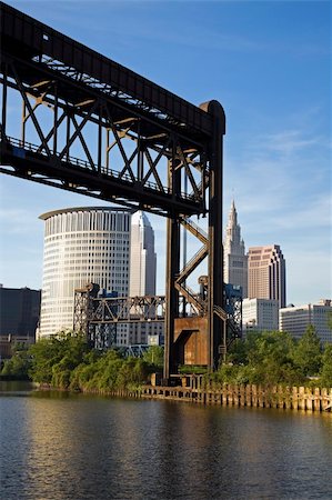 Bridge in Cleveland, Ohio, USA Photographie de stock - Aubaine LD & Abonnement, Code: 400-04747843