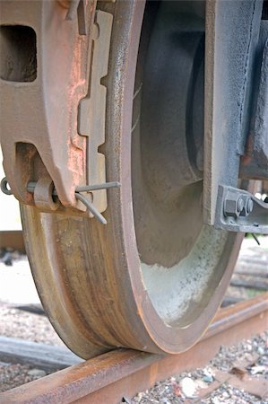 simsearch:400-06100704,k - Close up of rusty wheel and brake of an old train Fotografie stock - Microstock e Abbonamento, Codice: 400-04740775