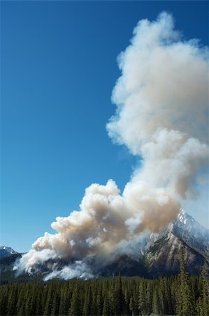 skylight (artist) - Forest fire in the Rocky Mountains of Canada Stock Photo - Budget Royalty-Free & Subscription, Code: 400-04742946