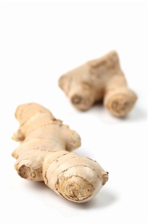 simsearch:400-05678242,k - Close-up of ginger root isolated on white background. Shallow dof Foto de stock - Super Valor sin royalties y Suscripción, Código: 400-04743566