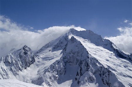 simsearch:400-04734960,k - Caucasus Mountains. Dombay. Ski resort. Foto de stock - Royalty-Free Super Valor e Assinatura, Número: 400-04754044