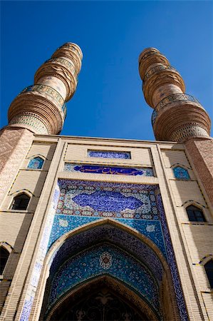 simsearch:400-04886708,k - Mosque in iran Photographie de stock - Aubaine LD & Abonnement, Code: 400-04756712