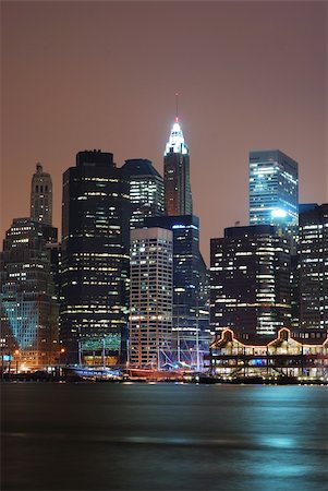 simsearch:400-04993958,k - New York City Manhattan skyline over Hudson River at night. Photographie de stock - Aubaine LD & Abonnement, Code: 400-04758285