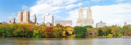 san remo - New York City Manhattan Central Park panorama in Autumn lake with skyscrapers and colorful trees over with reflection. Foto de stock - Royalty-Free Super Valor e Assinatura, Número: 400-04758479