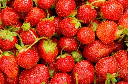 simsearch:400-04243170,k - Lots of strawberries arranged as the background Stock Photo - Budget Royalty-Free & Subscription, Code: 400-04750292