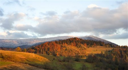 simsearch:400-05730615,k - Autumn in Carpathian Mountains. Ukraine Fotografie stock - Microstock e Abbonamento, Codice: 400-04752781