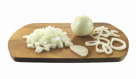 simsearch:400-04886822,k - sliced onion on deck isolated on white background Photographie de stock - Aubaine LD & Abonnement, Code: 400-04766691