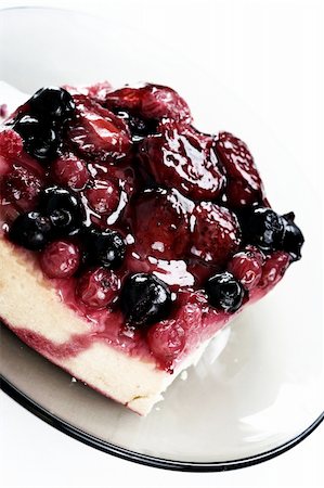 simsearch:400-04093581,k - Tasty low calorie fruit tart Photographie de stock - Aubaine LD & Abonnement, Code: 400-04767653