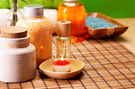 simsearch:700-00846559,k - Take care about your body in SPA, natural oils and beauty soap. Fotografie stock - Microstock e Abbonamento, Codice: 400-04769774