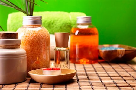 simsearch:700-00846559,k - Take care about your body in SPA, natural oils and beauty soap. Fotografie stock - Microstock e Abbonamento, Codice: 400-04769775