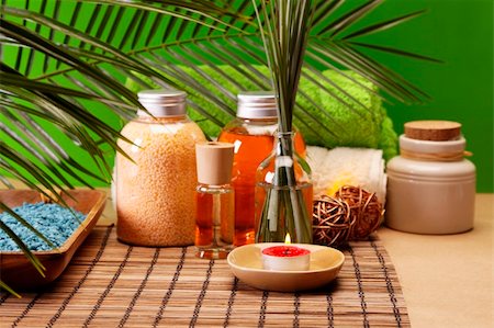 simsearch:700-00846559,k - Take care about your body in SPA, natural oils and beauty soap. Fotografie stock - Microstock e Abbonamento, Codice: 400-04769782