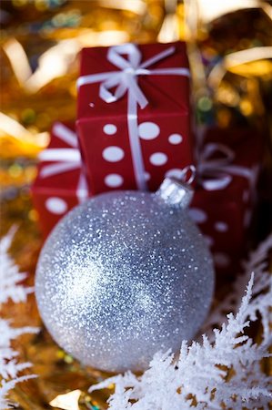 round ornament hanging of a tree - Christmas Stock Photo - Budget Royalty-Free & Subscription, Code: 400-04763140