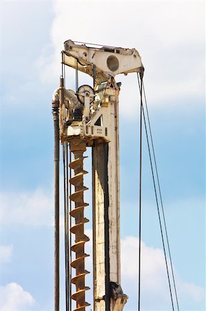 simsearch:400-04422019,k - Auger detail part over blue sky with clouds Fotografie stock - Microstock e Abbonamento, Codice: 400-04774174