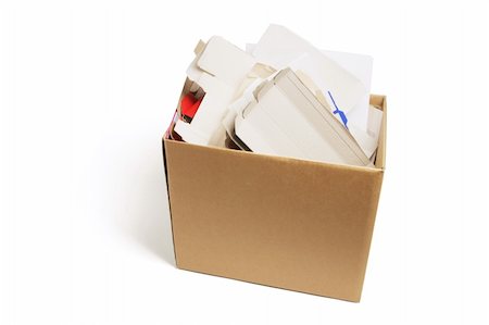 simsearch:400-04775658,k - Waste Paper Products in Cardboard Box on White Background Photographie de stock - Aubaine LD & Abonnement, Code: 400-04775658