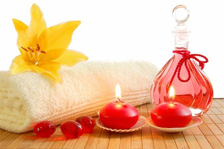 simsearch:400-05326817,k - red massage still life with towel candles and copyspace Stock Photo - Budget Royalty-Free & Subscription, Code: 400-04776062