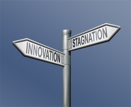 simsearch:633-01272708,k - innovation stagnation road sign arrow progress or standing still innovate and move ahead become market leader Foto de stock - Super Valor sin royalties y Suscripción, Código: 400-04776648