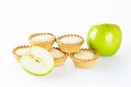 simsearch:400-07428504,k - Freshly made apple pies over white background Stock Photo - Budget Royalty-Free & Subscription, Code: 400-04778859