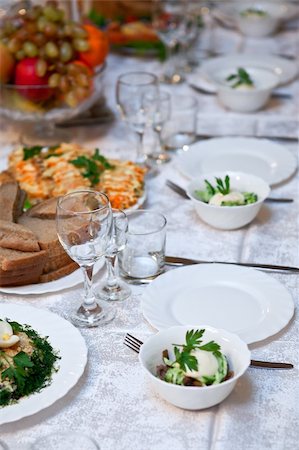 simsearch:400-05674539,k - Wine-glass on a festive table Stock Photo - Budget Royalty-Free & Subscription, Code: 400-04779556