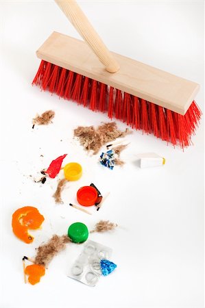 simsearch:400-08349229,k - Cleaning the modern red mop mixed trash Fotografie stock - Microstock e Abbonamento, Codice: 400-04779686
