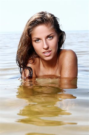 simsearch:400-09029048,k - sexy and beautiful woman in the sea Stock Photo - Budget Royalty-Free & Subscription, Code: 400-04770788