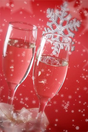 simsearch:400-04771728,k - New year party with champagne glasses Stockbilder - Microstock & Abonnement, Bildnummer: 400-04771728