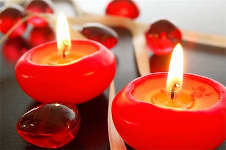 simsearch:400-05326817,k - spa decoration with candles on black background Stock Photo - Budget Royalty-Free & Subscription, Code: 400-04773281