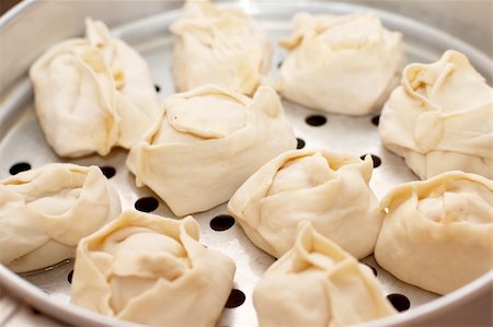 steamer tray - Oriental dumplings (manty) in metall steam cooker Stock Photo - Budget Royalty-Free & Subscription, Code: 400-04785116