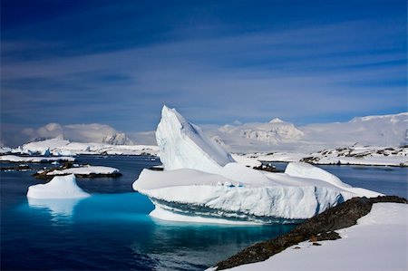 simsearch:400-04299207,k - Huge iceberg in Antarctica floating Stock Photo - Budget Royalty-Free & Subscription, Code: 400-04786234