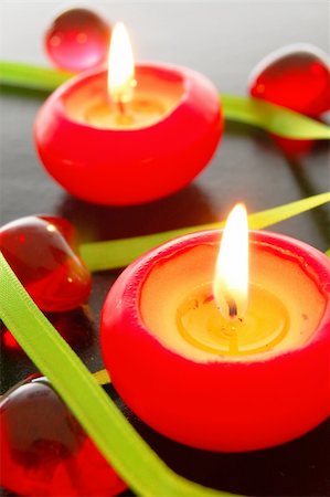 simsearch:400-04640528,k - red candles with warm light showing love or romance concept Stock Photo - Budget Royalty-Free & Subscription, Code: 400-04786658