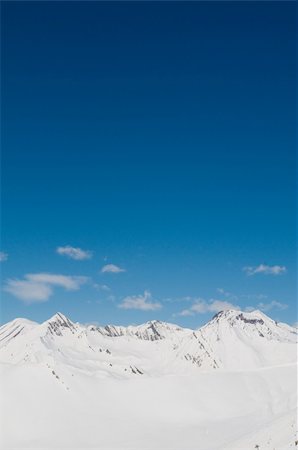 simsearch:400-04472958,k - High mountains under snow in the winter Foto de stock - Royalty-Free Super Valor e Assinatura, Número: 400-04786828