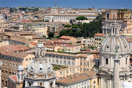 simsearch:400-04821854,k - view of panorama Rome, Italy, skyline from Vittorio Emanuele, Piazza Venezia Fotografie stock - Microstock e Abbonamento, Codice: 400-04788752