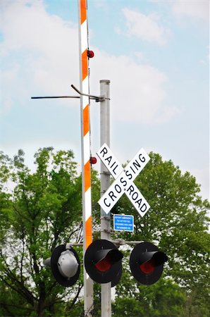 Railroad Crossing Stock Photo - Budget Royalty-Free & Subscription, Code: 400-04788854