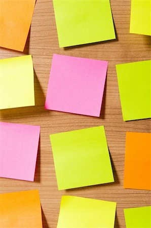 post its lots - Many reminder notes on the wooden background Photographie de stock - Aubaine LD & Abonnement, Code: 400-04789070