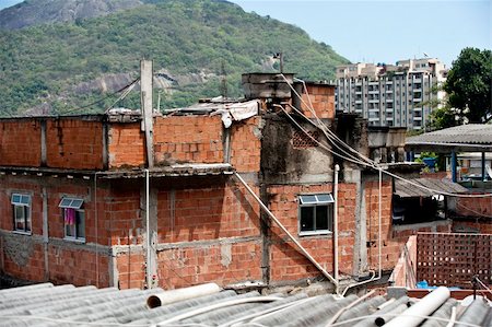 Slum in Rio de Janeiro - Dona Marta community Fotografie stock - Microstock e Abbonamento, Codice: 400-04782688