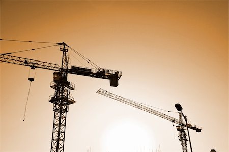 simsearch:400-04805936,k - the crane with the sunset background. Photographie de stock - Aubaine LD & Abonnement, Code: 400-04782811