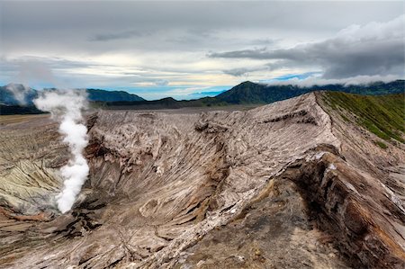 simsearch:400-04839330,k - Crater of volcano Bromo at sunrise time. Indonesia Stock Photo - Budget Royalty-Free & Subscription, Code: 400-04783234