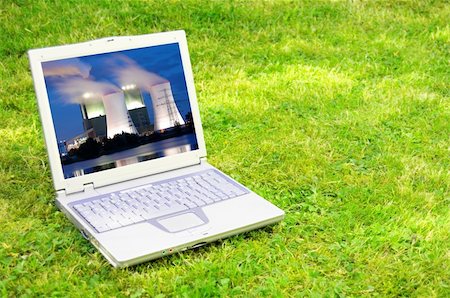 power plant in laptop or notebook screen showing energy supply concept Foto de stock - Super Valor sin royalties y Suscripción, Código: 400-04796162