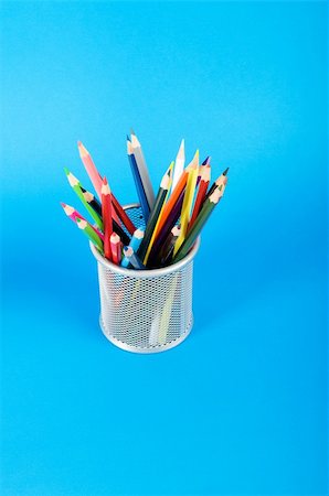 simsearch:400-04925923,k - Many colorful pencils on the color background Stock Photo - Budget Royalty-Free & Subscription, Code: 400-04796799