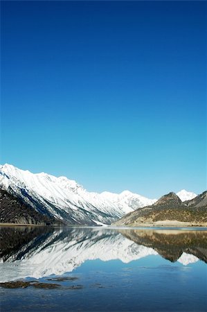 Landscape of snow mountains and lake in winter Stock Photo - Budget Royalty-Free & Subscription, Code: 400-04797110