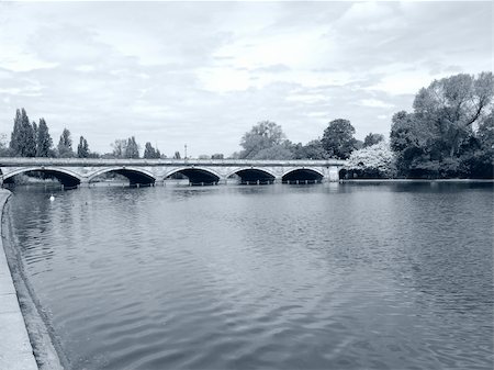 serpentine hyde - Serpentine lake river in Hyde Park - Kensington Gardens, London, UK - high dynamic range HDR - black and white Stock Photo - Budget Royalty-Free & Subscription, Code: 400-04797869