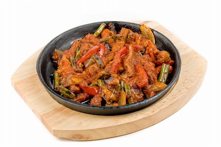 simsearch:400-05235964,k - Roasted meat and vegetables at pan isolated on a white background Foto de stock - Super Valor sin royalties y Suscripción, Código: 400-04799234