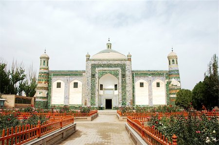 provincia di xinjiang - Landmarks of a historical Islamic mosque in Sinkiang China Fotografie stock - Microstock e Abbonamento, Codice: 400-04791126