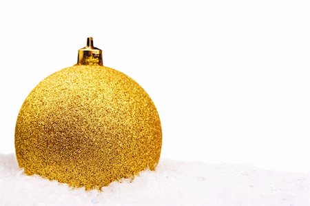 simsearch:400-04073863,k - Christmas ball with snow Photographie de stock - Aubaine LD & Abonnement, Code: 400-04792664