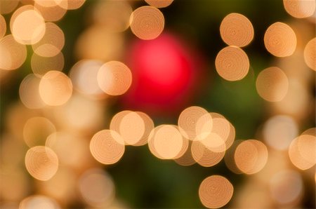 simsearch:400-07113406,k - defocused christmas decoration light Stockbilder - Microstock & Abonnement, Bildnummer: 400-04793183