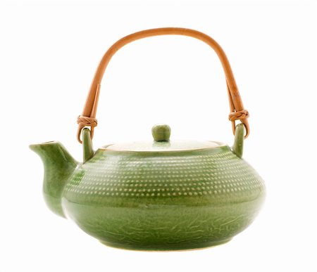 simsearch:400-06176508,k - Green teapot isolated on white, side view Photographie de stock - Aubaine LD & Abonnement, Code: 400-04804081