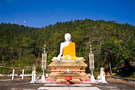 simsearch:400-05297167,k - Buddha statue Thai Temple In Thailand Fotografie stock - Microstock e Abbonamento, Codice: 400-04804986
