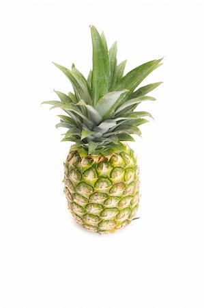 simsearch:400-04315300,k - ripe pineapple photo on the white background Foto de stock - Super Valor sin royalties y Suscripción, Código: 400-04806632