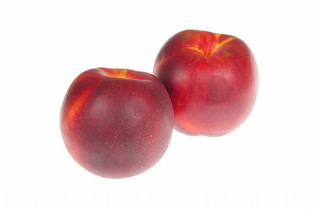 simsearch:400-04417272,k - pair of ripe nectarines, photo on the white background Photographie de stock - Aubaine LD & Abonnement, Code: 400-04806646