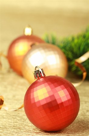 simsearch:400-05674130,k - Color christmas balls Foto de stock - Royalty-Free Super Valor e Assinatura, Número: 400-04802031